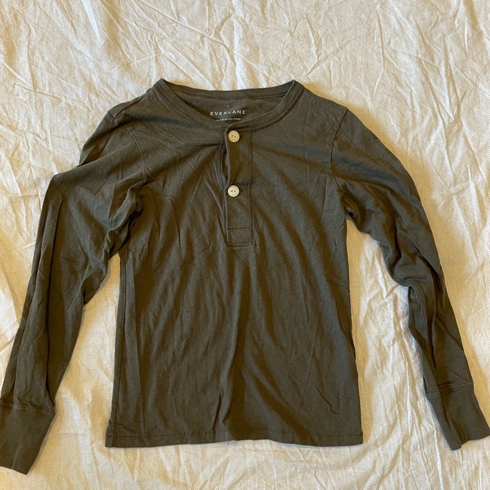 Everlane green henley top